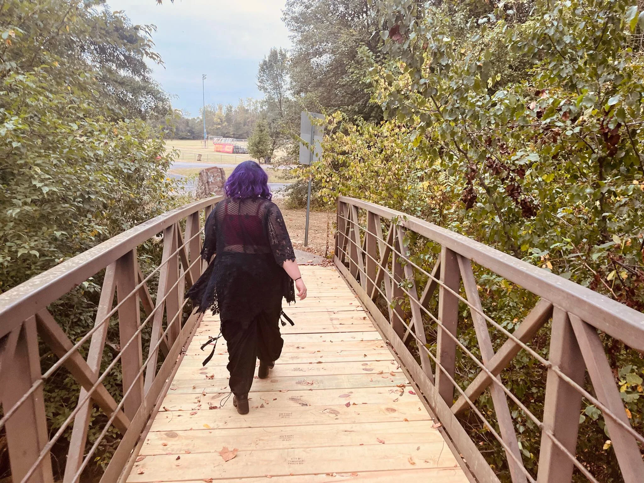 RayvenStar posing for an online content photoshoot